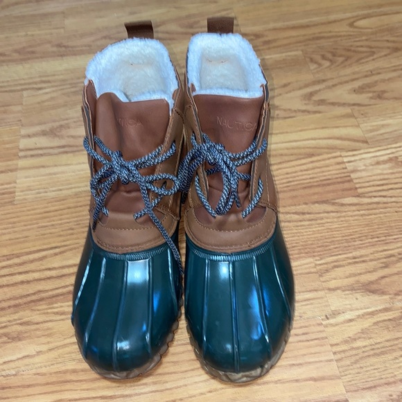 NAUTICA Cedar Duckboots 9 - Picture 1 of 8